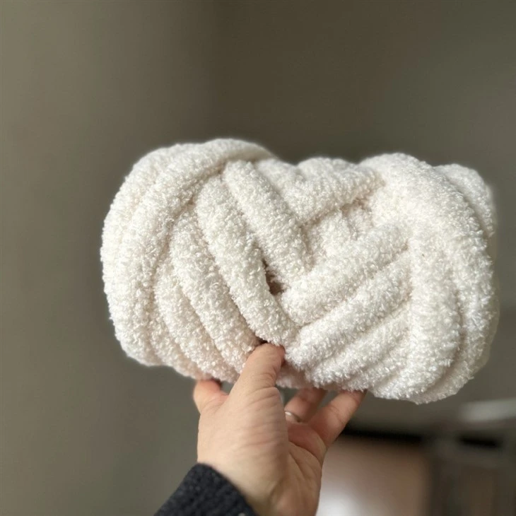 tubular yarn bulky